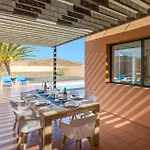 Villa Palm View By *