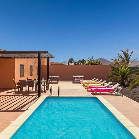 Villa Palm View By *